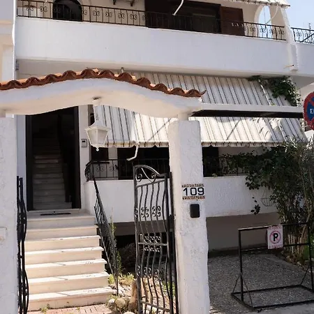 Holiday home The Big One!!