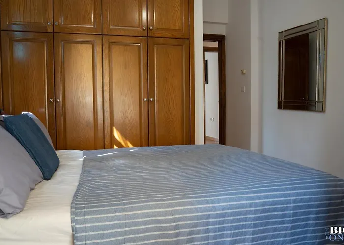 The Big One!! בית נופש עיר רודוס